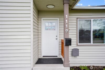 1119 S 63rd St , Tacoma, WA 98404 - Photo 2