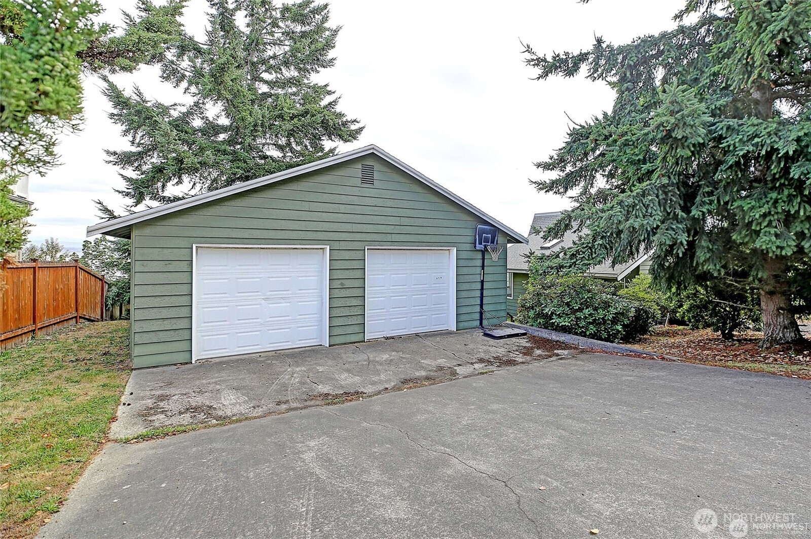 979 Cavalero Road , Camano Island, WA 98282