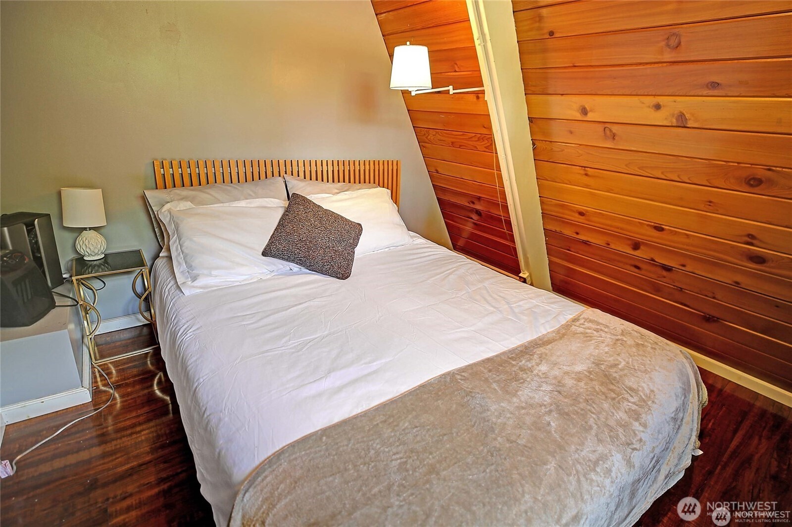 979 Cavalero Road , Camano Island, WA 98282