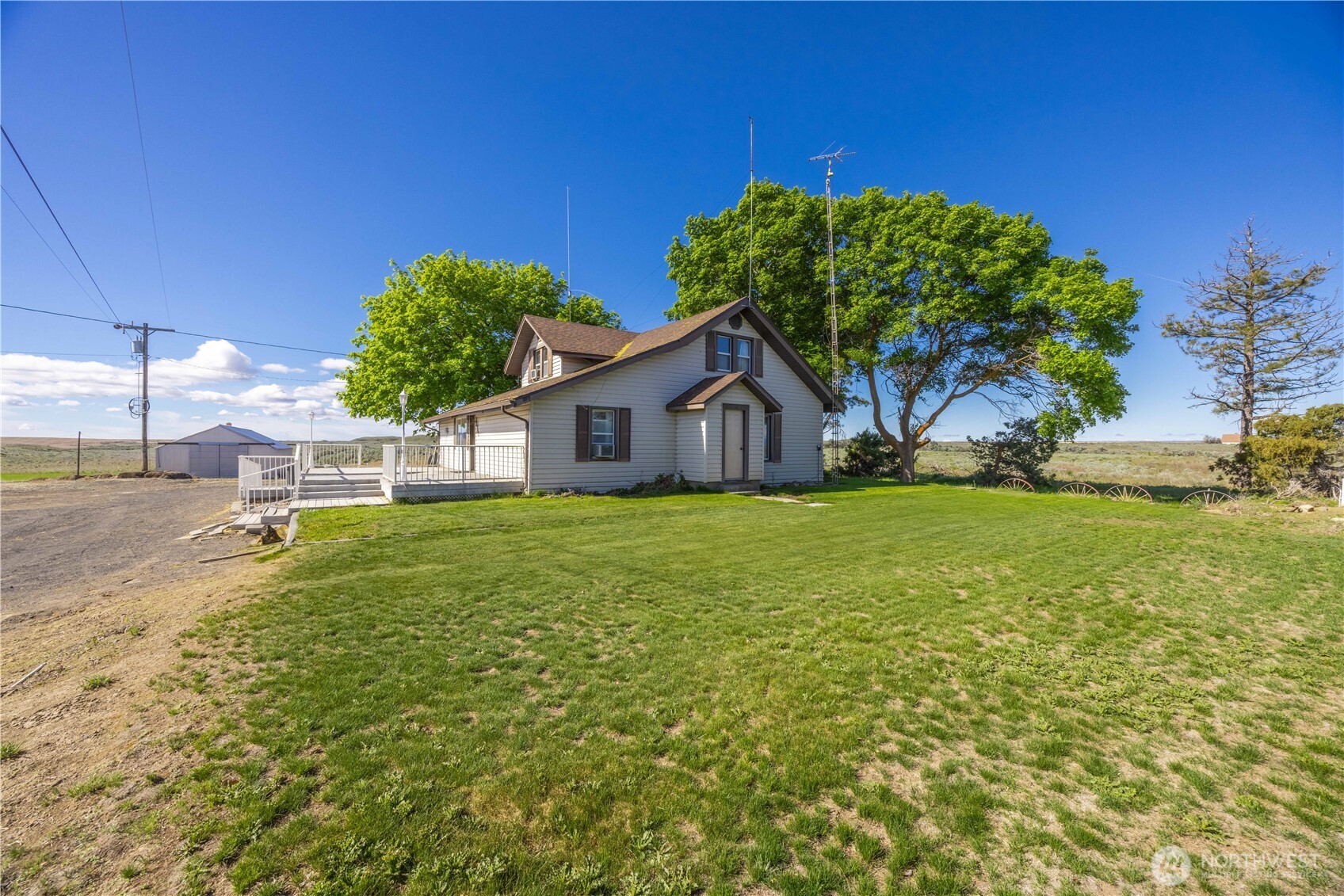 240 Road 14 NE, Mansfield, WA 98830