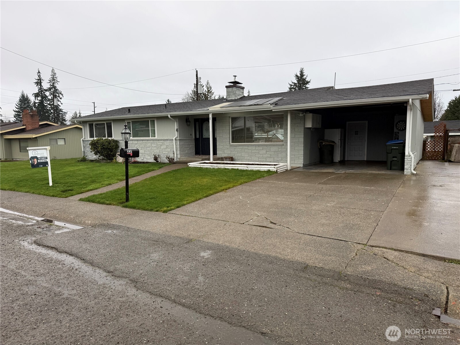 221 W Forest Avenue , Port Angeles, WA 98362