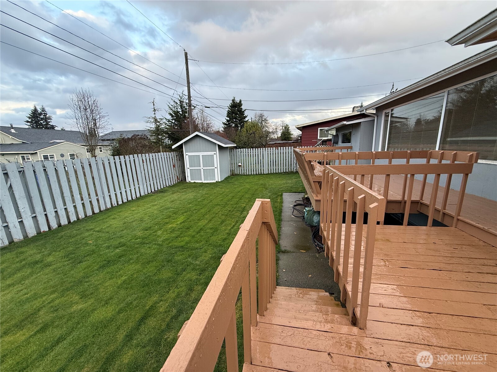 221 W Forest Avenue , Port Angeles, WA 98362