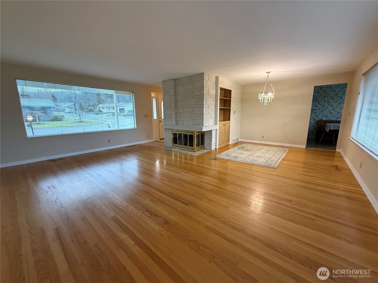 221 W Forest Avenue , Port Angeles, WA 98362