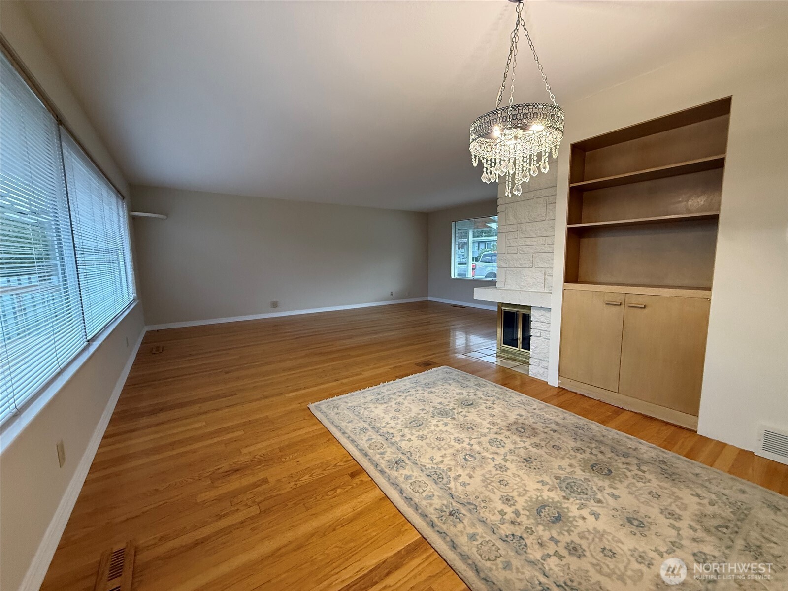 221 W Forest Avenue , Port Angeles, WA 98362