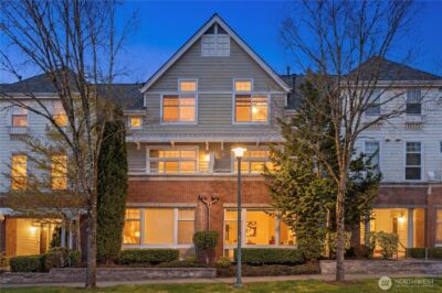 1439 Huckleberry Cir , Issaquah, WA 98029