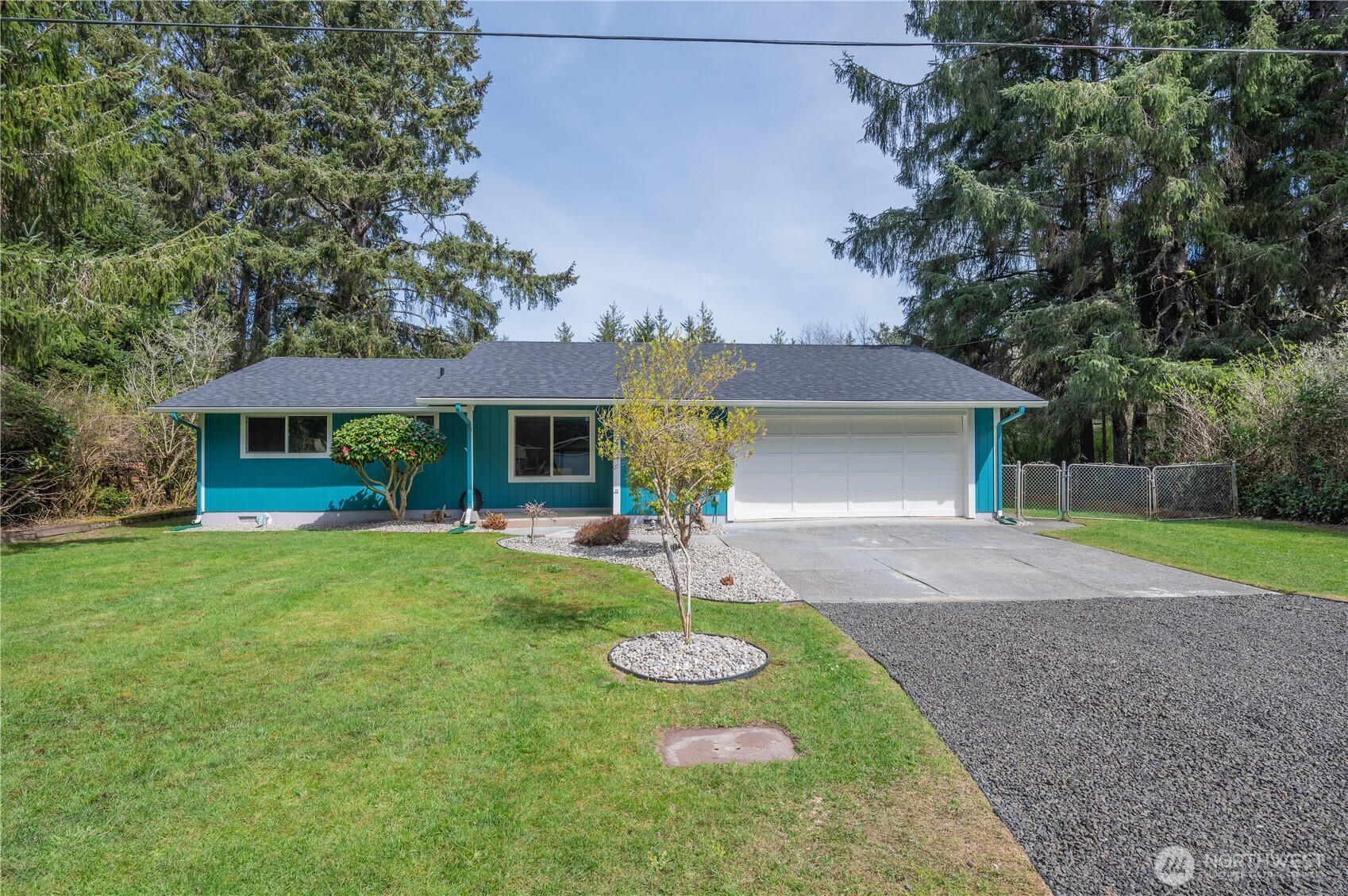 434 Snahapish Avenue SE, Ocean Shores, WA 98569