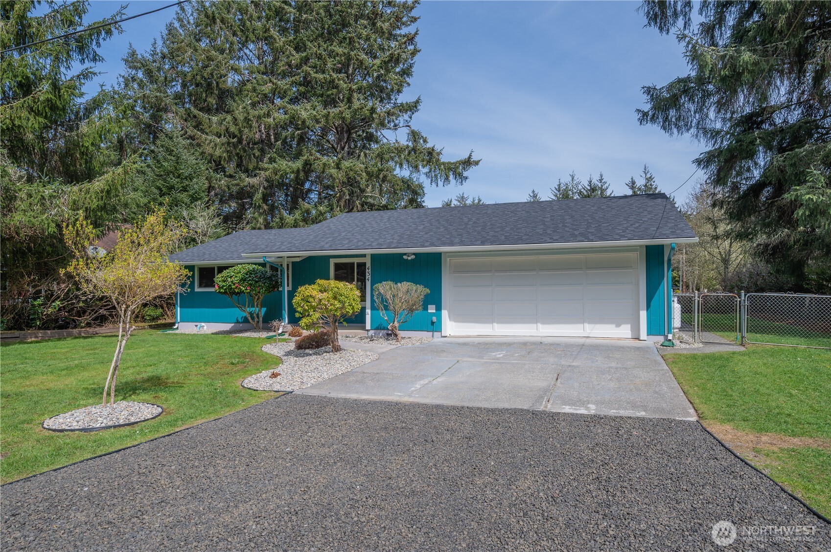 434 Snahapish Avenue SE, Ocean Shores, WA 98569