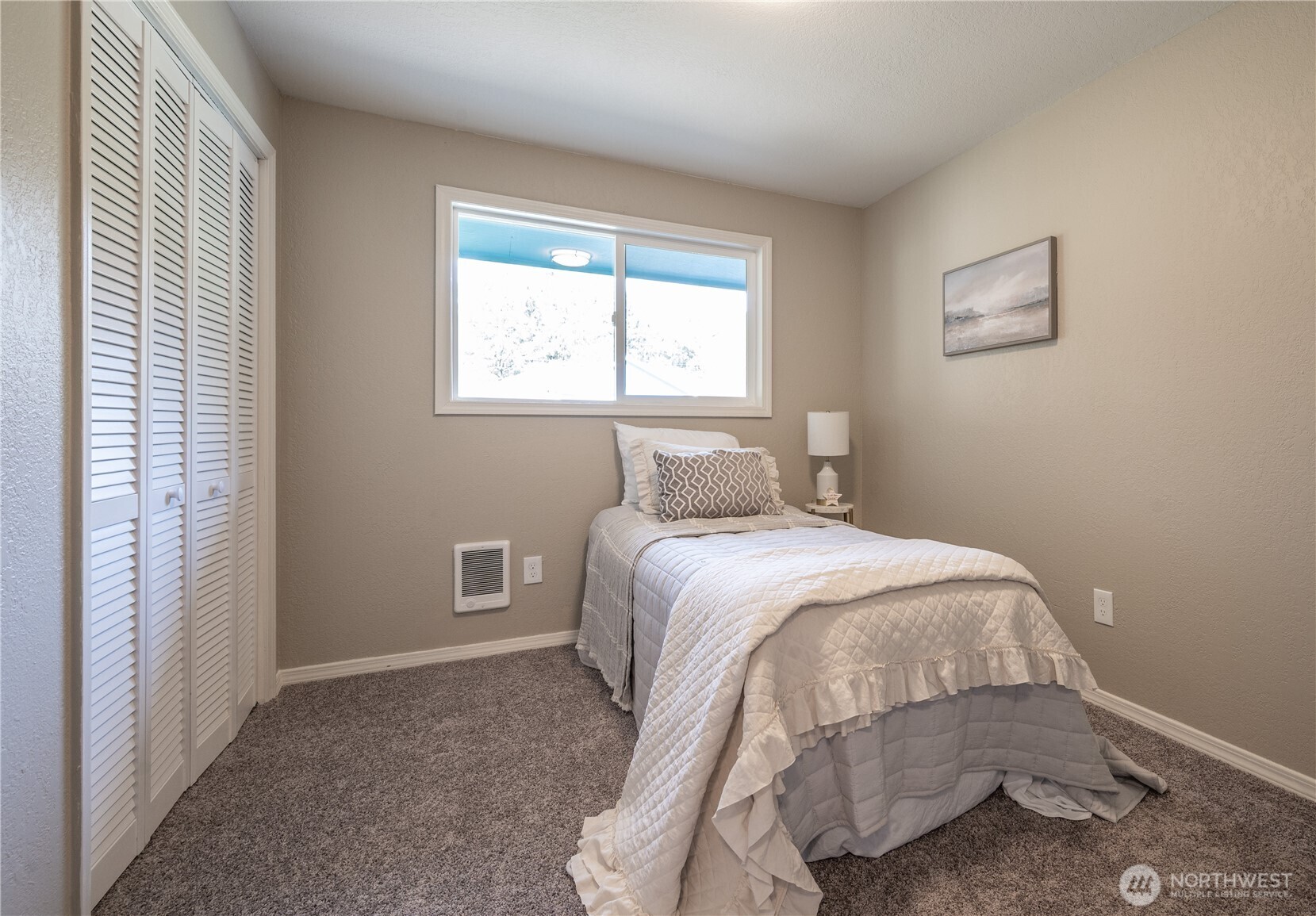 434 Snahapish Avenue SE, Ocean Shores, WA 98569