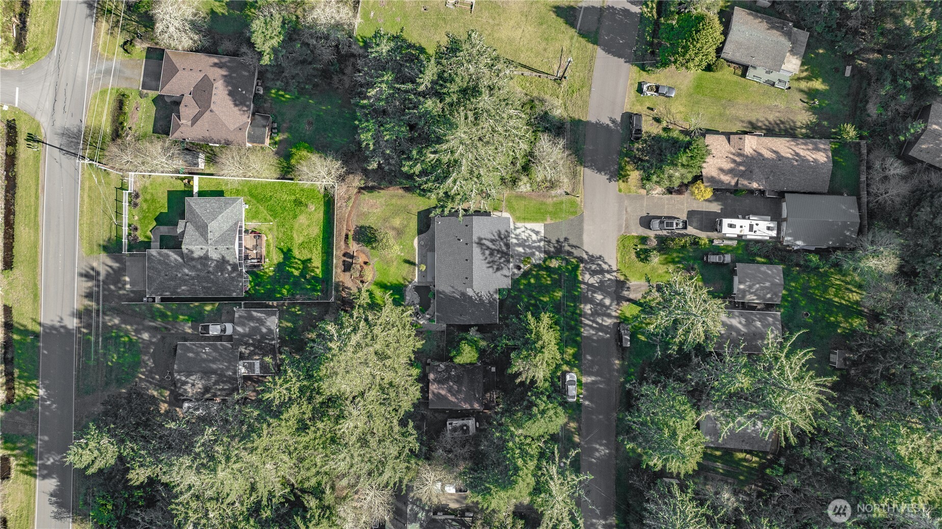 434 Snahapish Avenue SE, Ocean Shores, WA 98569