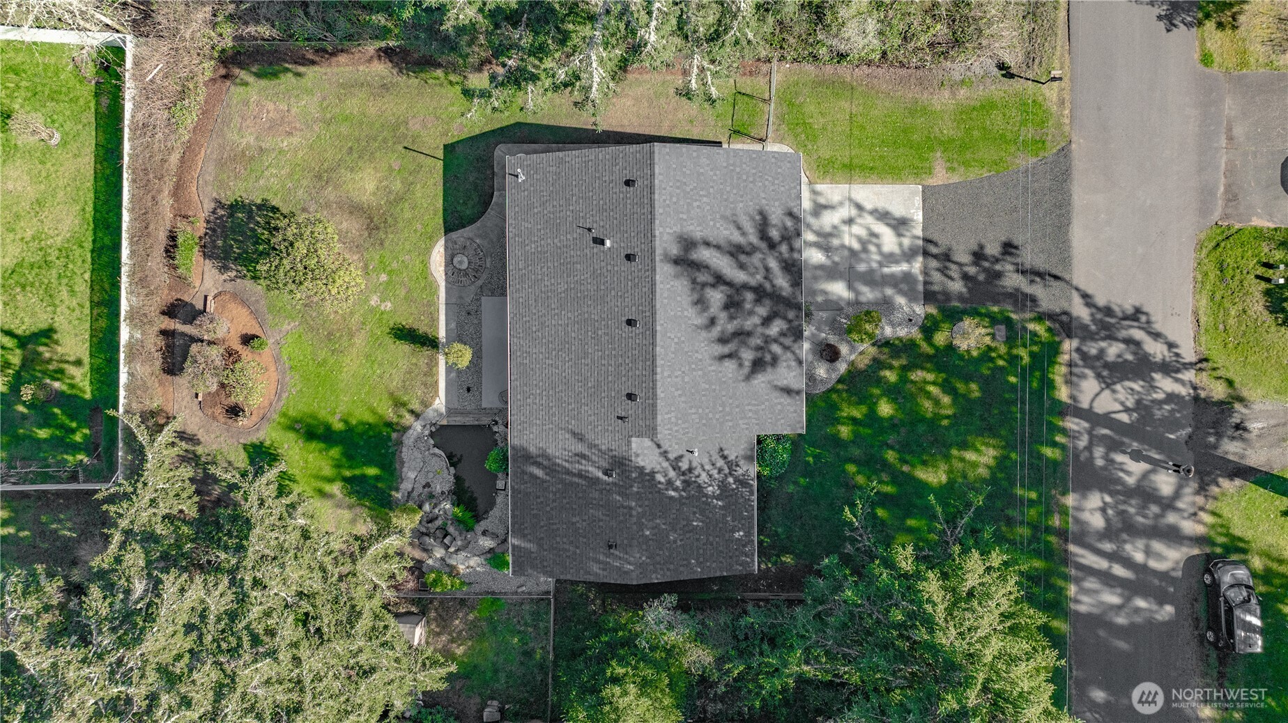 434 Snahapish Avenue SE, Ocean Shores, WA 98569