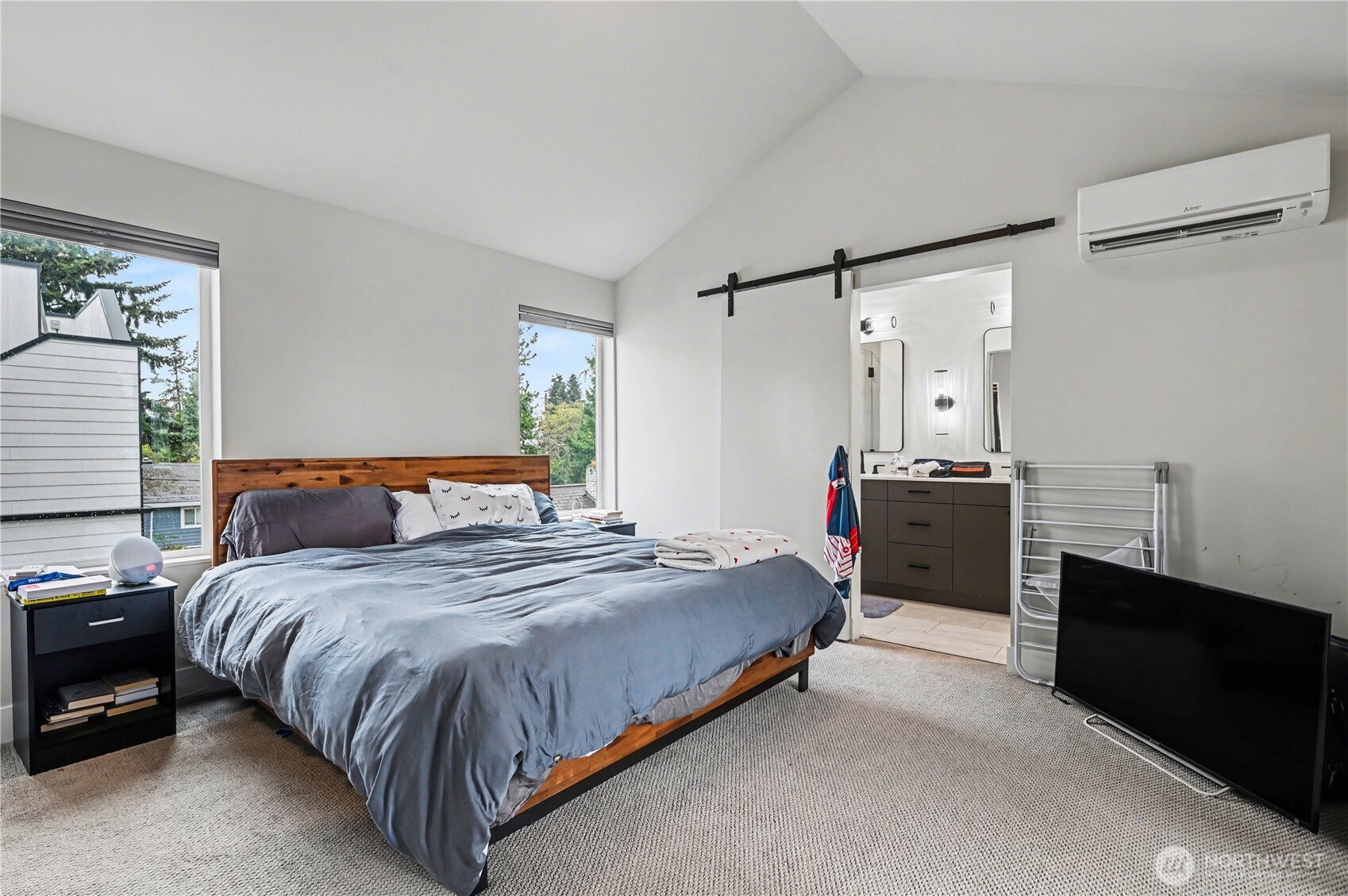 933 N 91st Street #B, Seattle, WA 98103