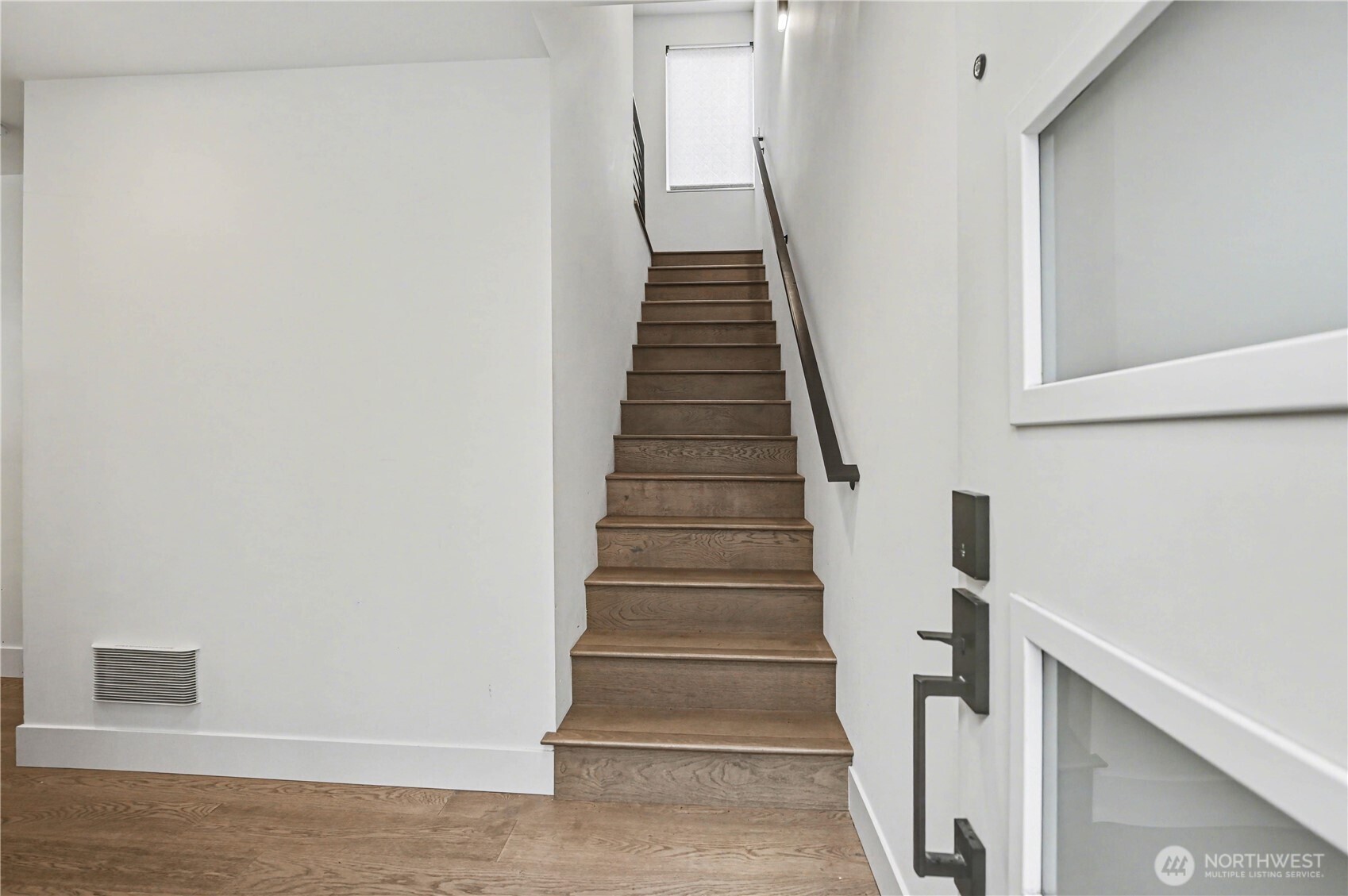 933 N 91st Street #B, Seattle, WA 98103