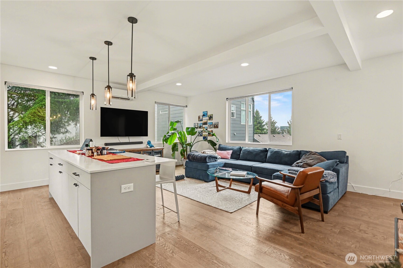 933 N 91st Street #B, Seattle, WA 98103