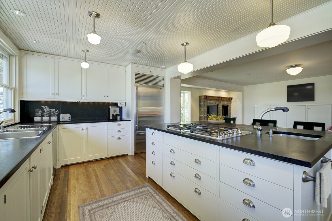 1645 Rambling Lane , Medina, WA 98039