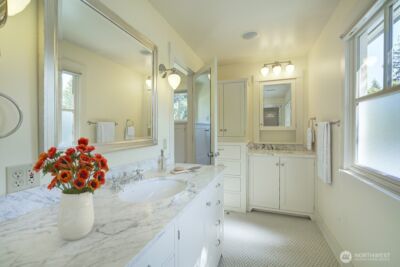 1645 Rambling Lane , Medina, WA 98039 - Photo 26