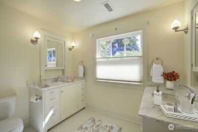 1645 Rambling Lane , Medina, WA 98039 - Photo 30