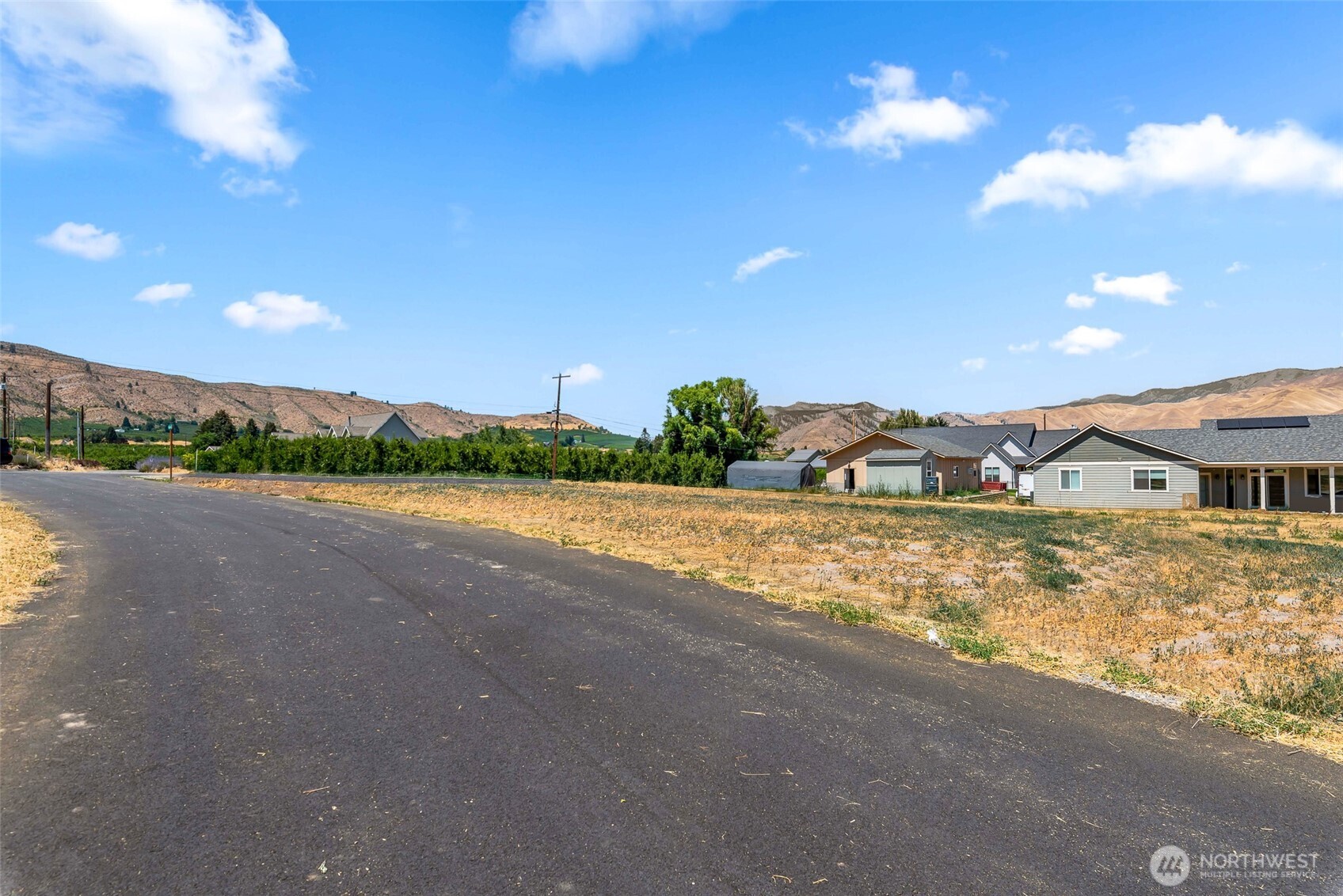 37 Penstemon Lane , Monitor, WA 98836