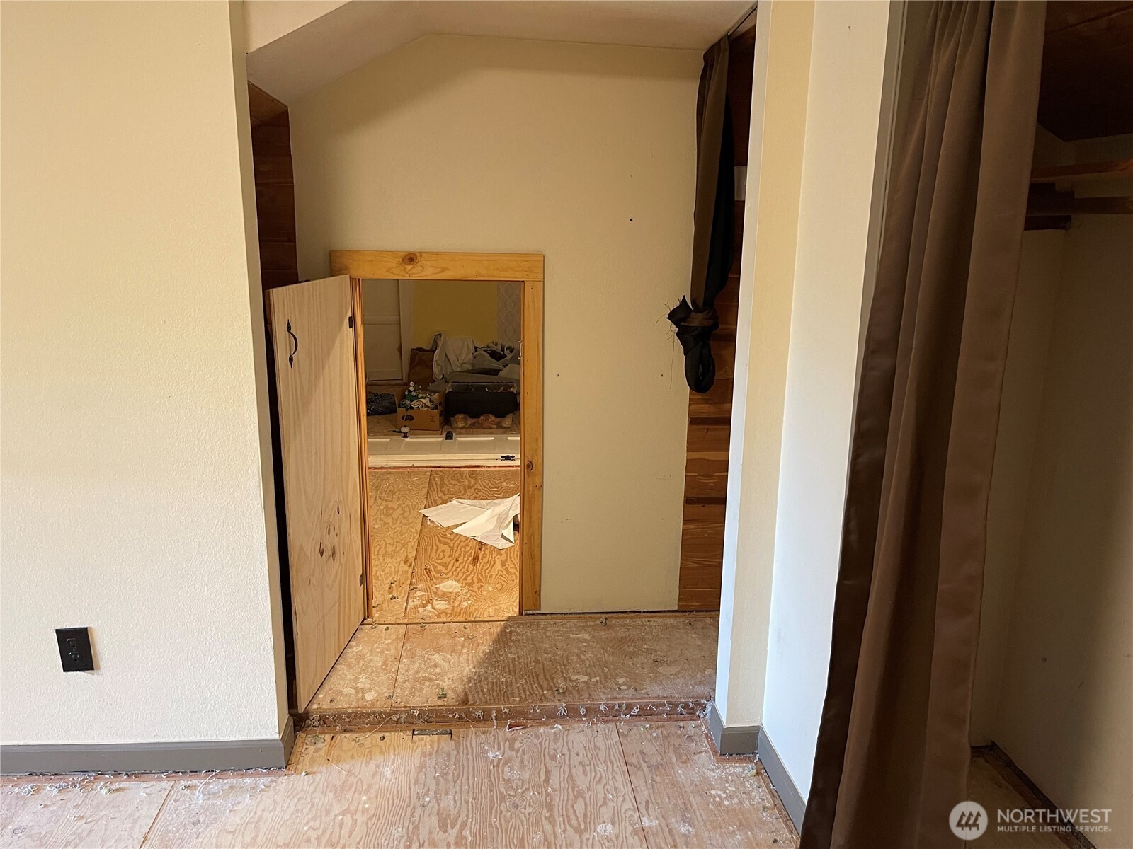 16460 Scandia Road NW, Poulsbo, WA 98370