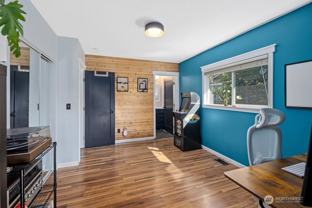 8411 48th Avenue S, Seattle, WA 98118