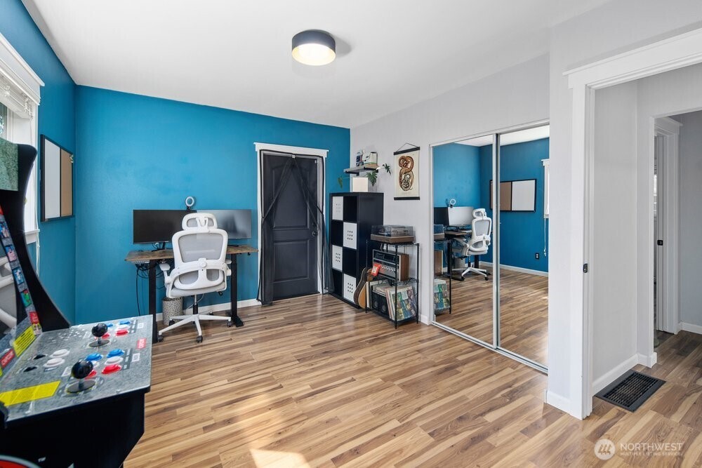 8411 48th Avenue S, Seattle, WA 98118