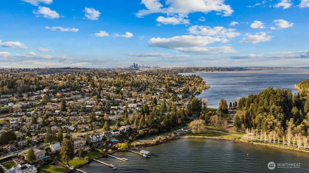 8411 48th Avenue S, Seattle, WA 98118