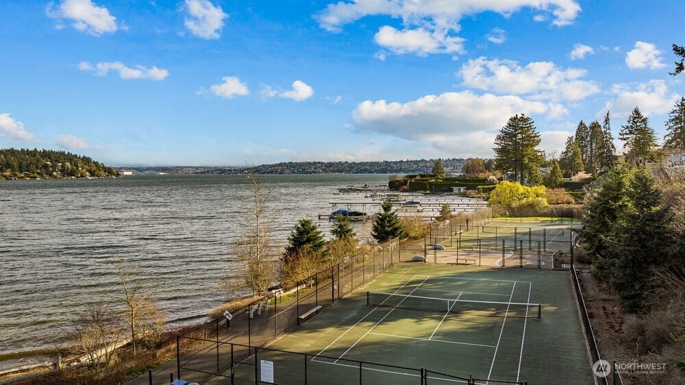 8411 48th Avenue S, Seattle, WA 98118