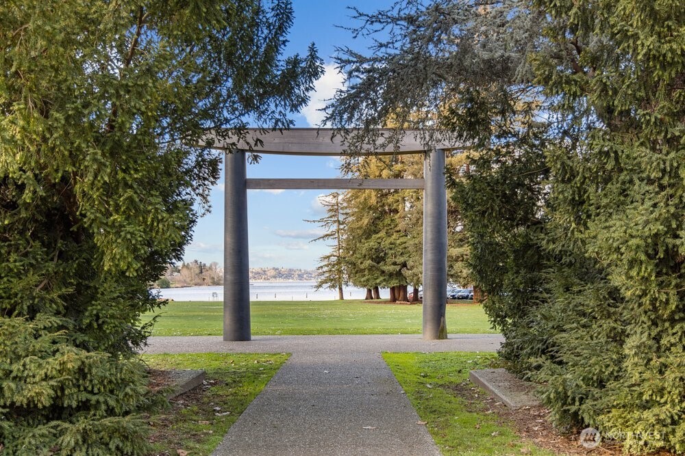 8411 48th Avenue S, Seattle, WA 98118