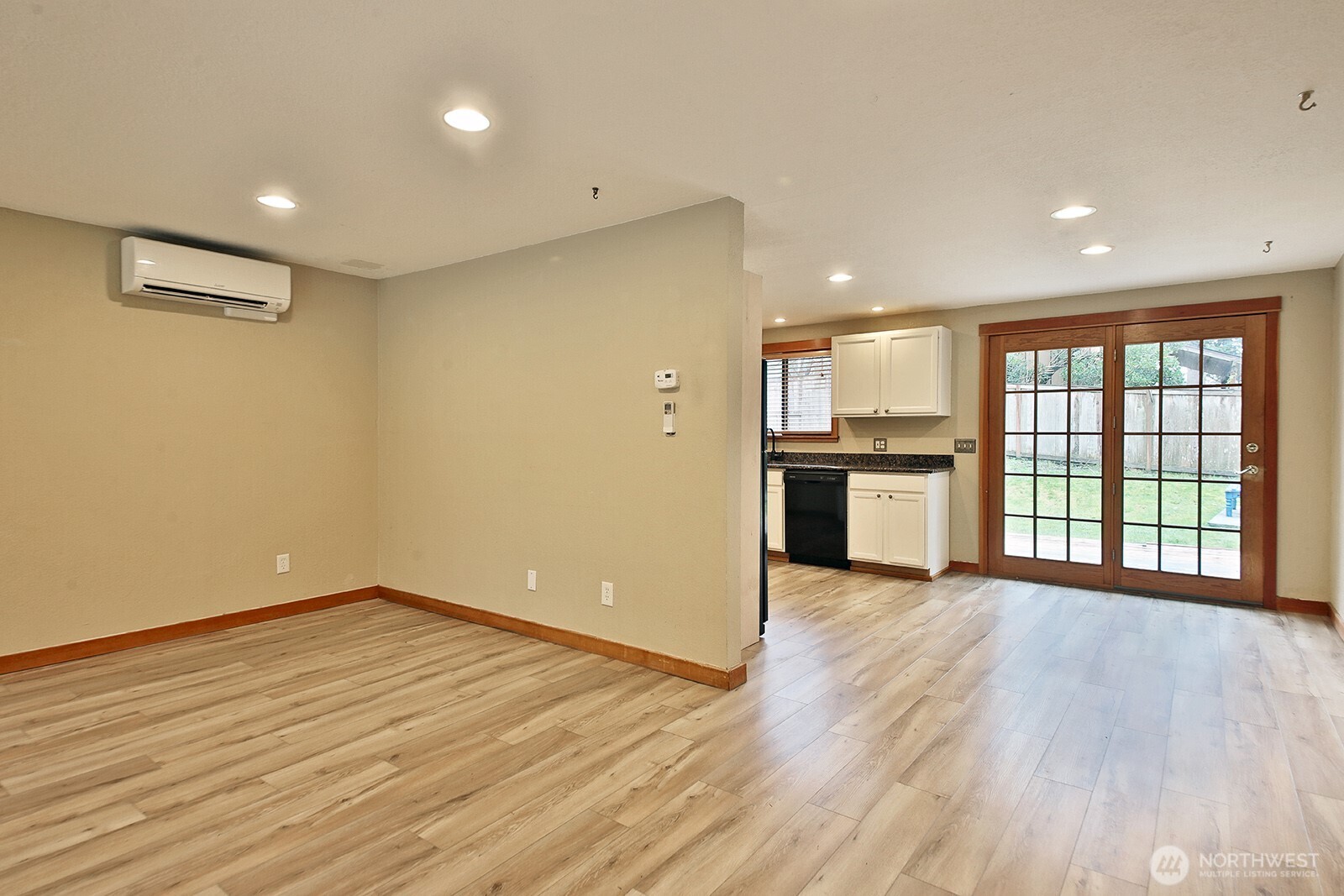 7875 Mortland Drive , Clinton, WA 98236