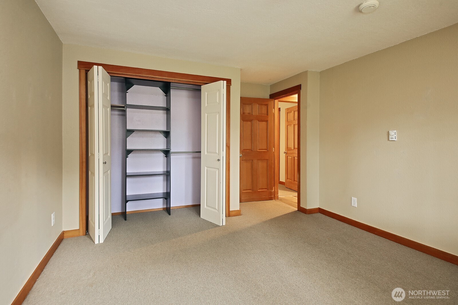 7875 Mortland Drive , Clinton, WA 98236