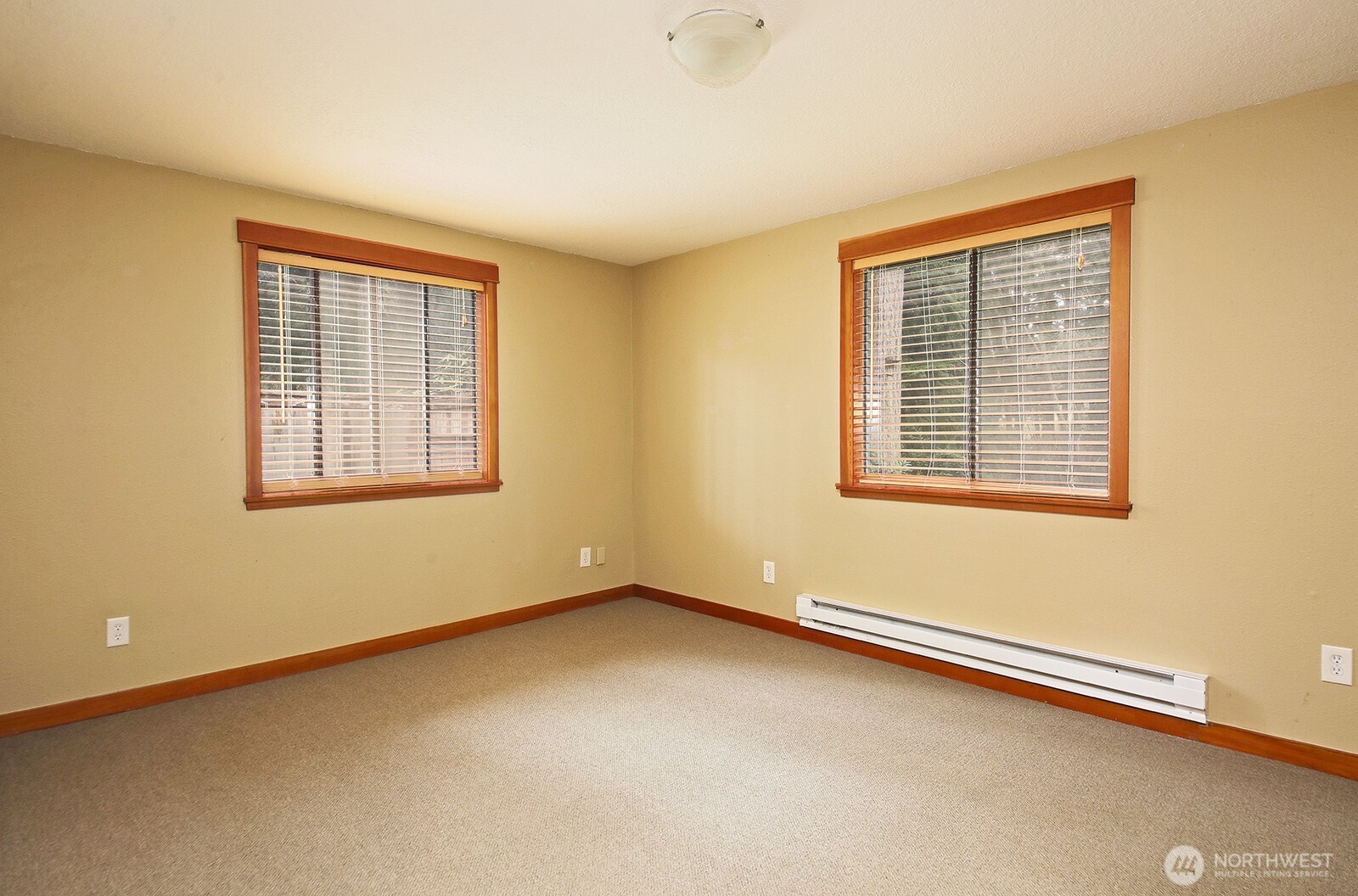 7875 Mortland Drive , Clinton, WA 98236