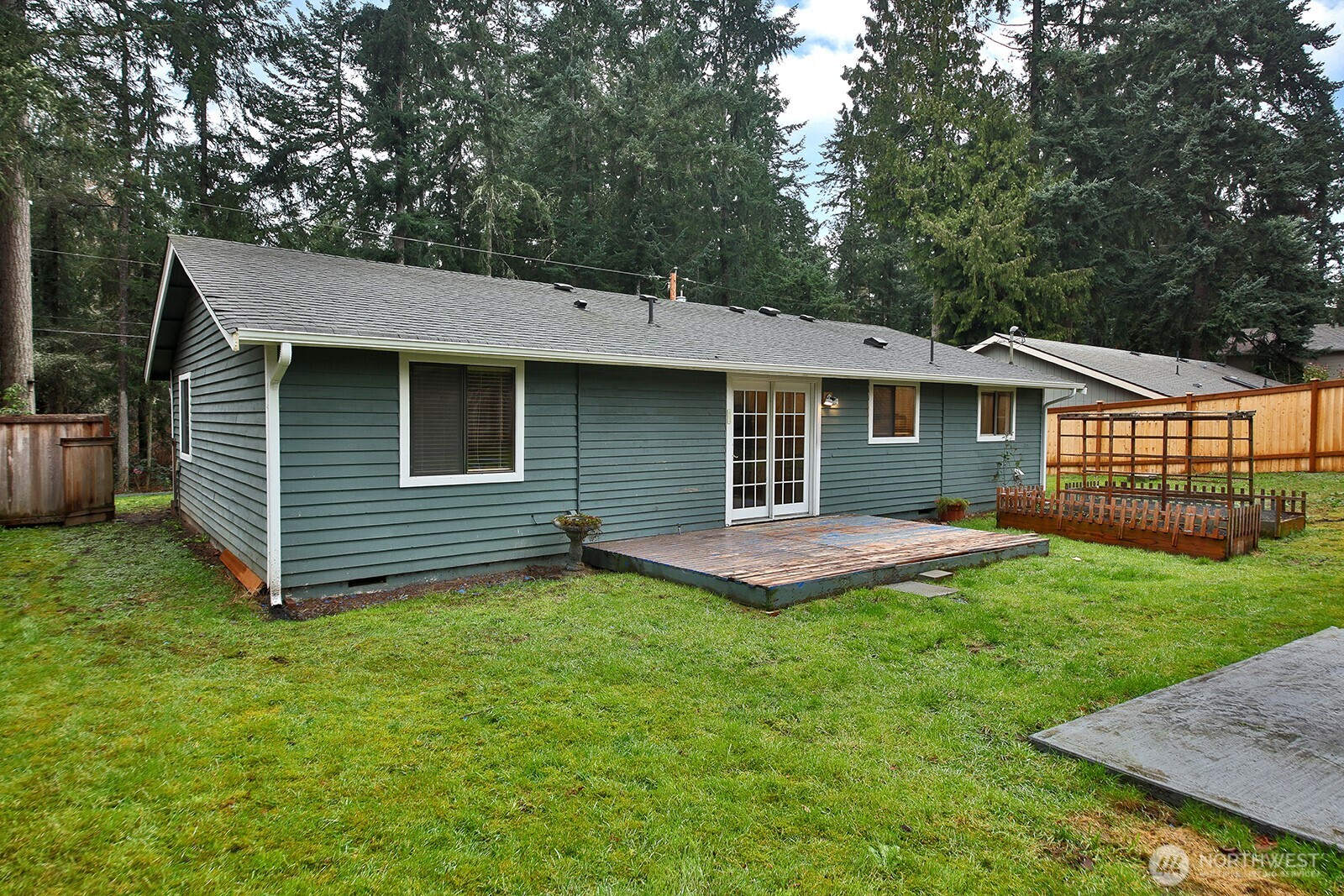 7875 Mortland Drive , Clinton, WA 98236