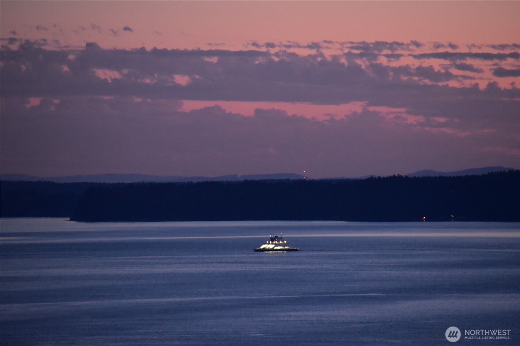 10115 Edgewood Drive , Anderson Island, WA 98303