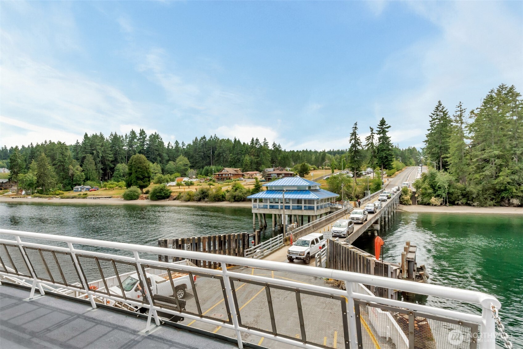 10115 Edgewood Drive , Anderson Island, WA 98303