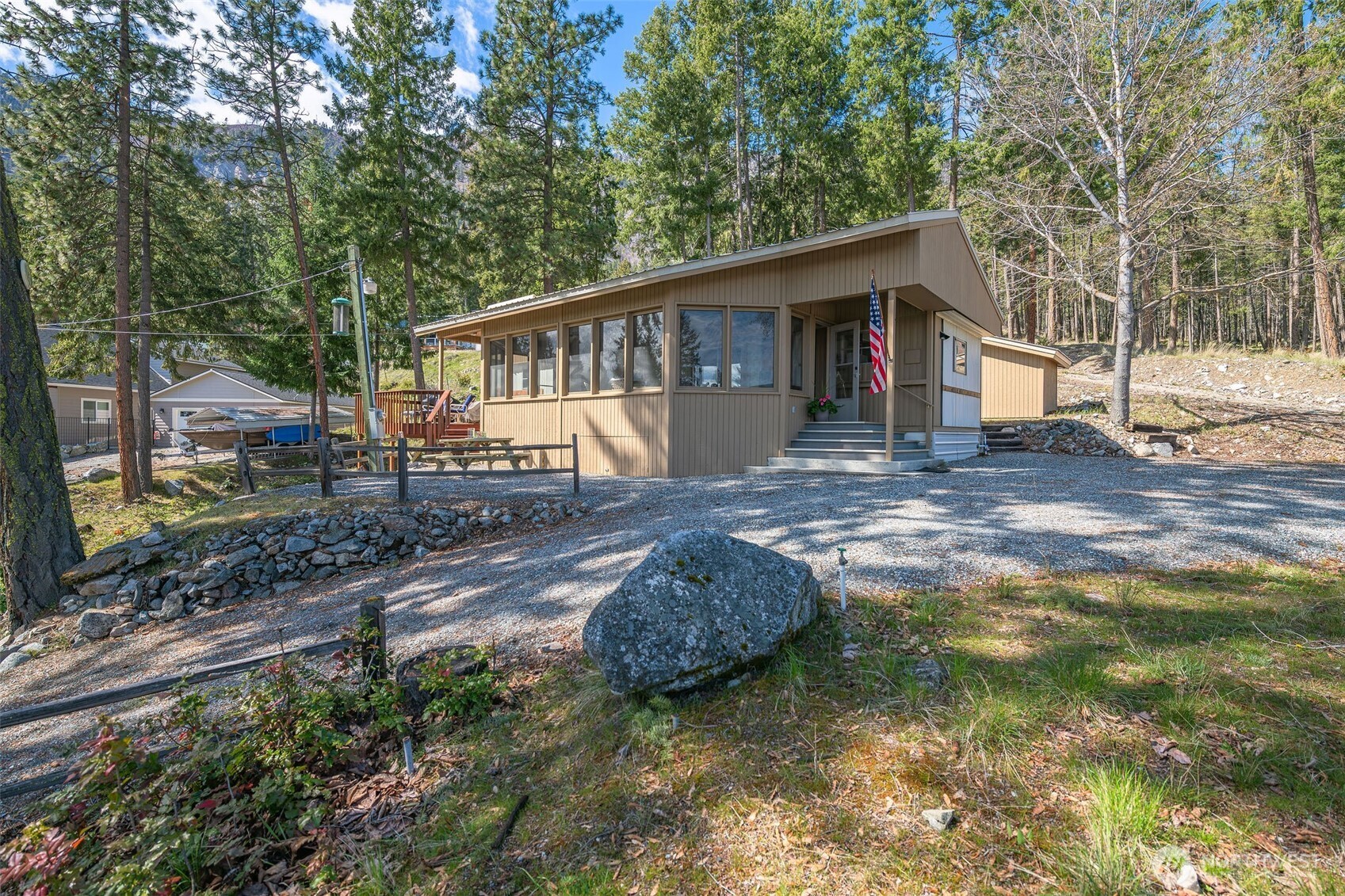 12220 S Lake Shore Road #77, Chelan, WA 98816