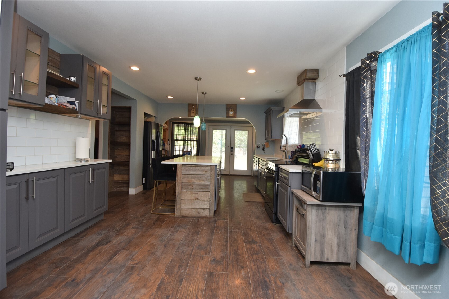 8519 Golden Given Drive E, Tacoma, WA 98445