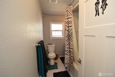 8519 Golden Given Drive E, Tacoma, WA 98445 - Photo 17