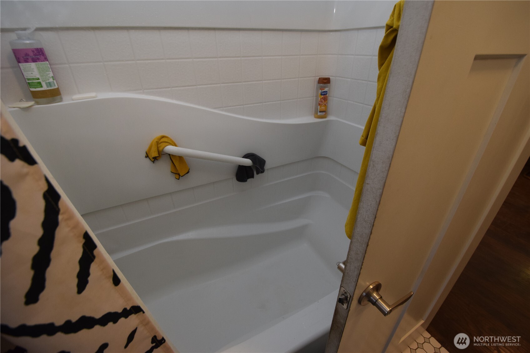 8519 Golden Given Drive E, Tacoma, WA 98445