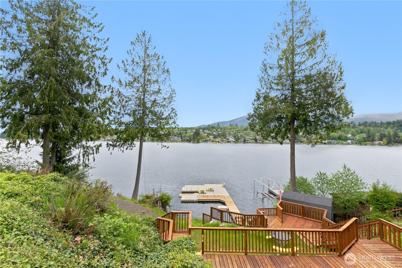 18545 W Big Lake Boulevard , Mount Vernon, WA 98274