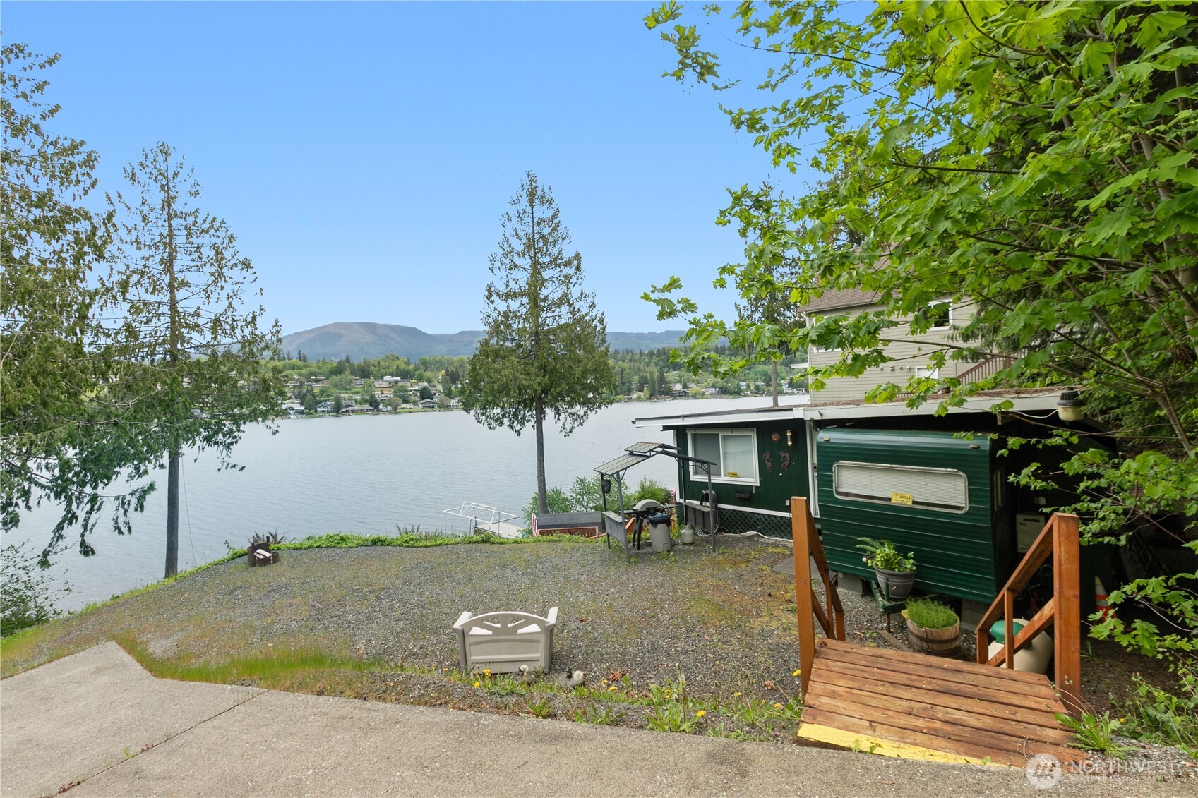 18545 W Big Lake Boulevard , Mount Vernon, WA 98274