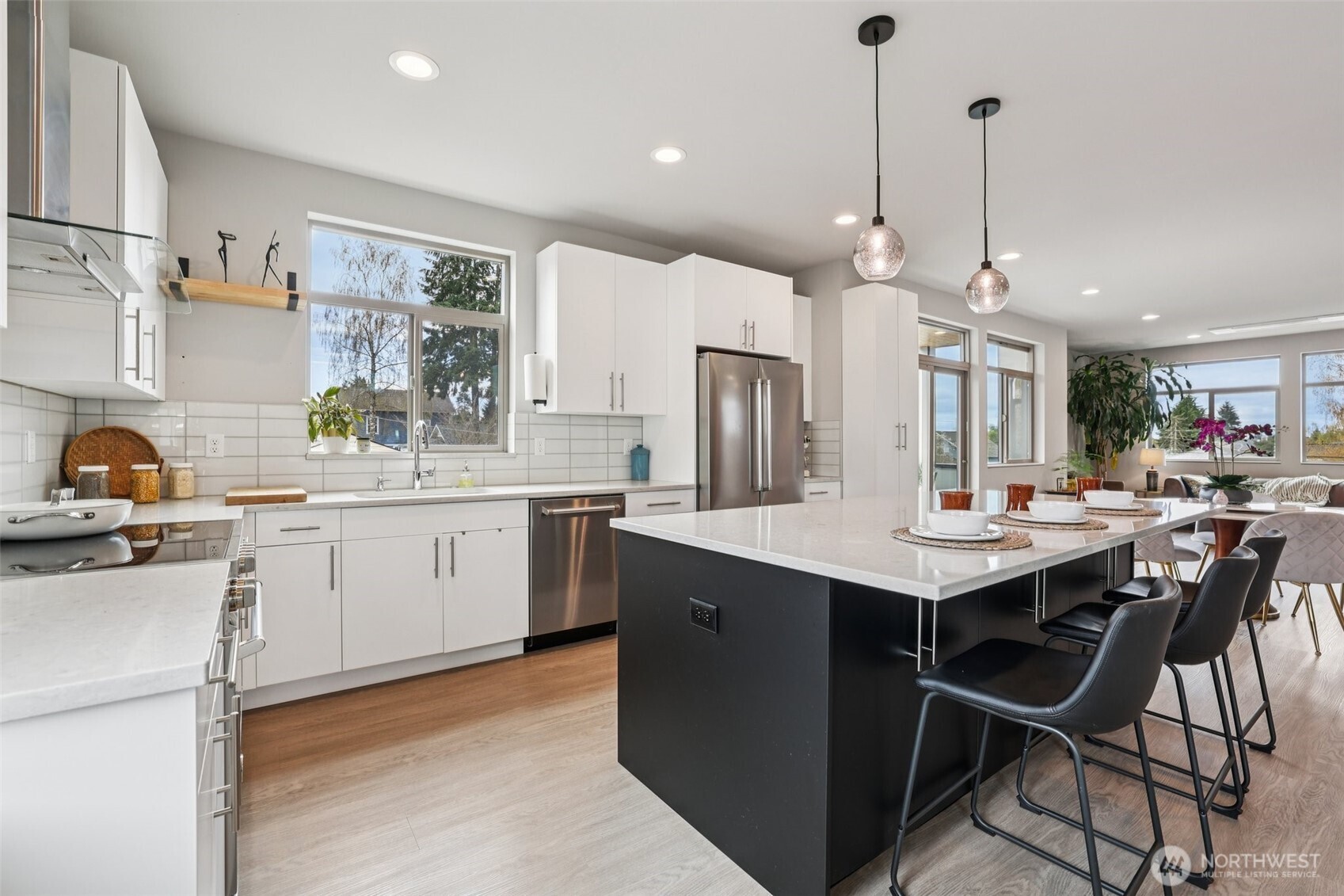 8410 17th Avenue SW #3, Seattle, WA 98106