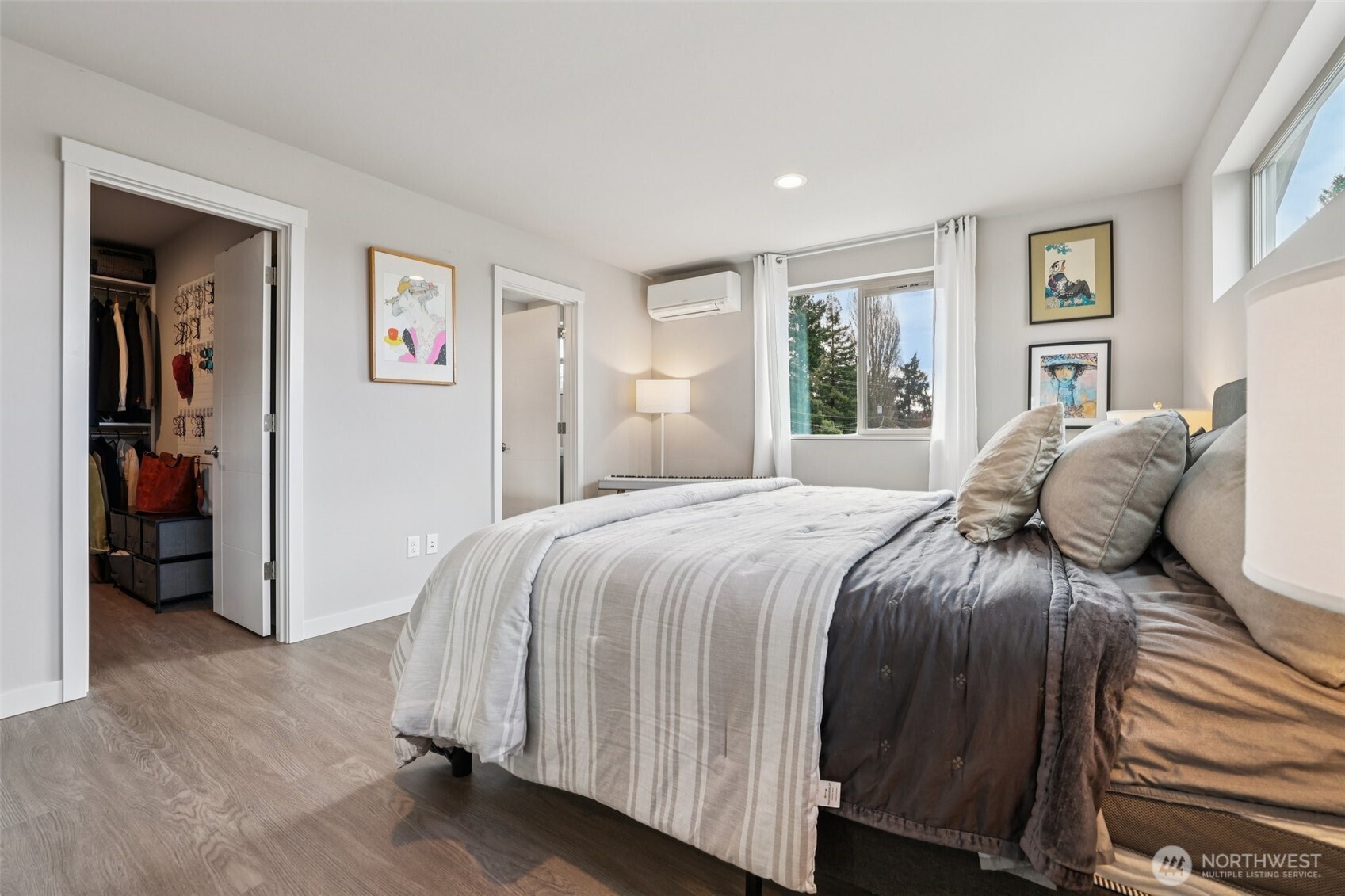 8410 17th Avenue SW #3, Seattle, WA 98106