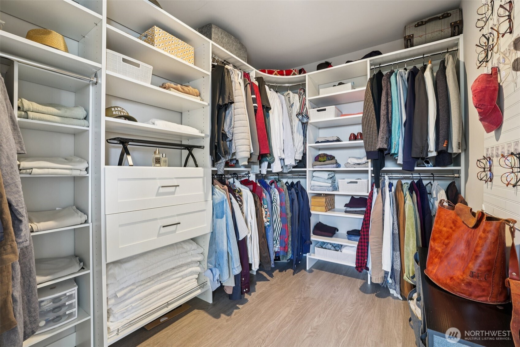 8410 17th Avenue SW #3, Seattle, WA 98106