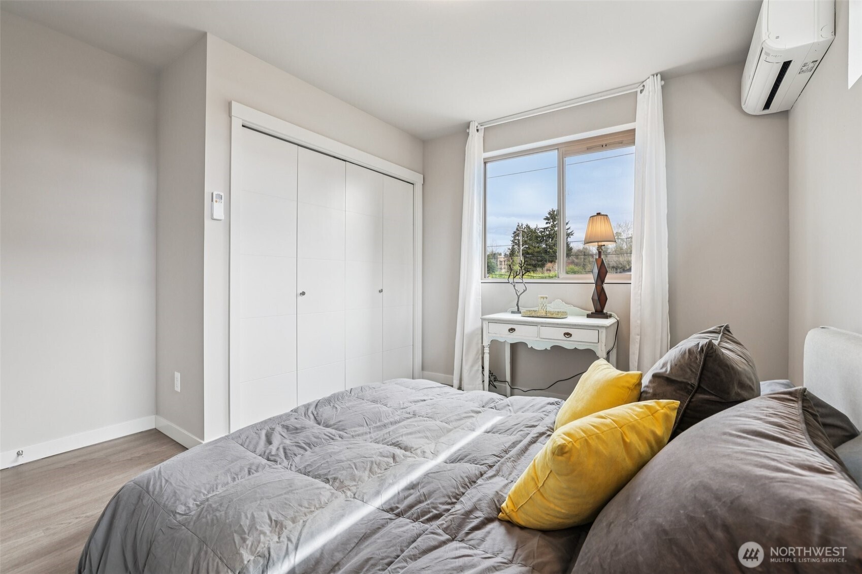 8410 17th Avenue SW #3, Seattle, WA 98106