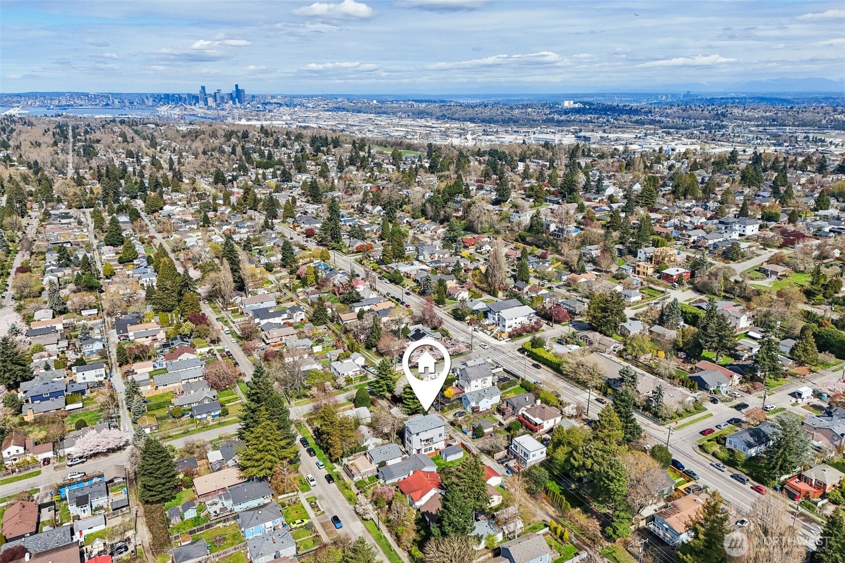 8410 17th Avenue SW #3, Seattle, WA 98106