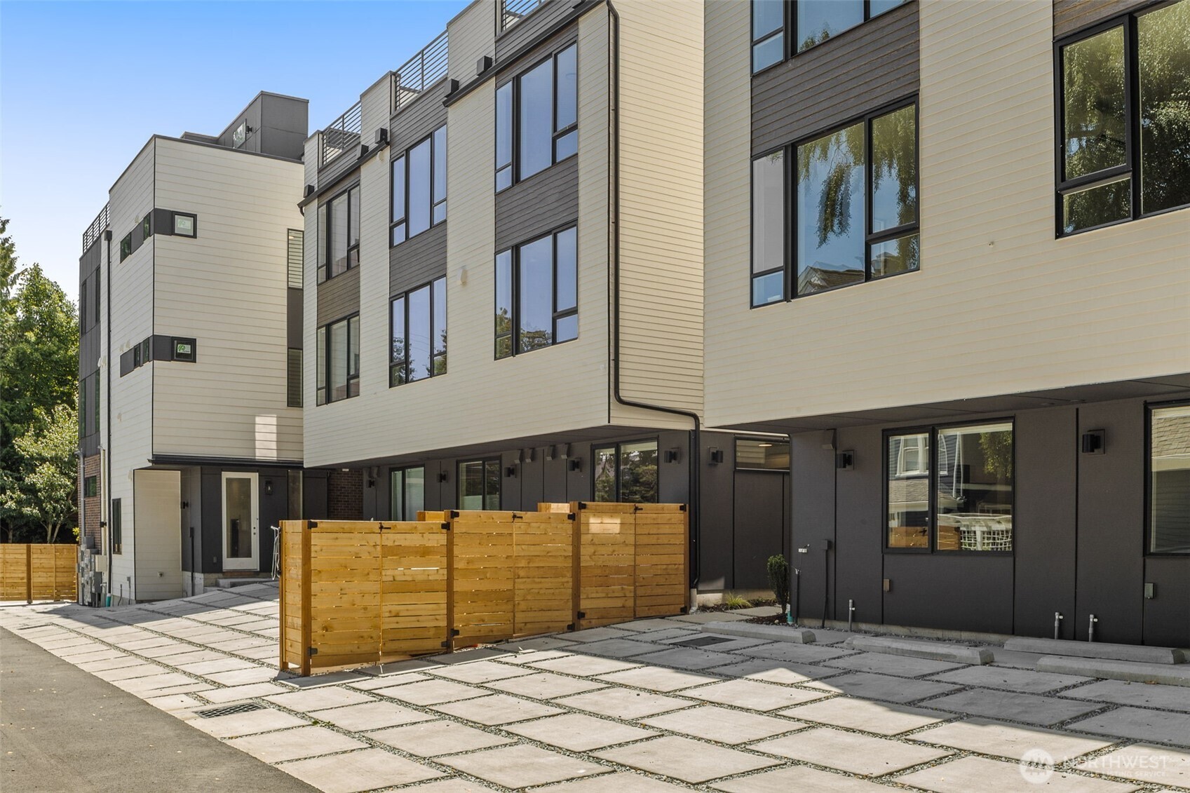 1110 A 34th Avenue , Seattle, WA 98122