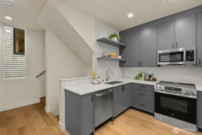 1110 A 34th Avenue , Seattle, WA 98122 - Photo 6