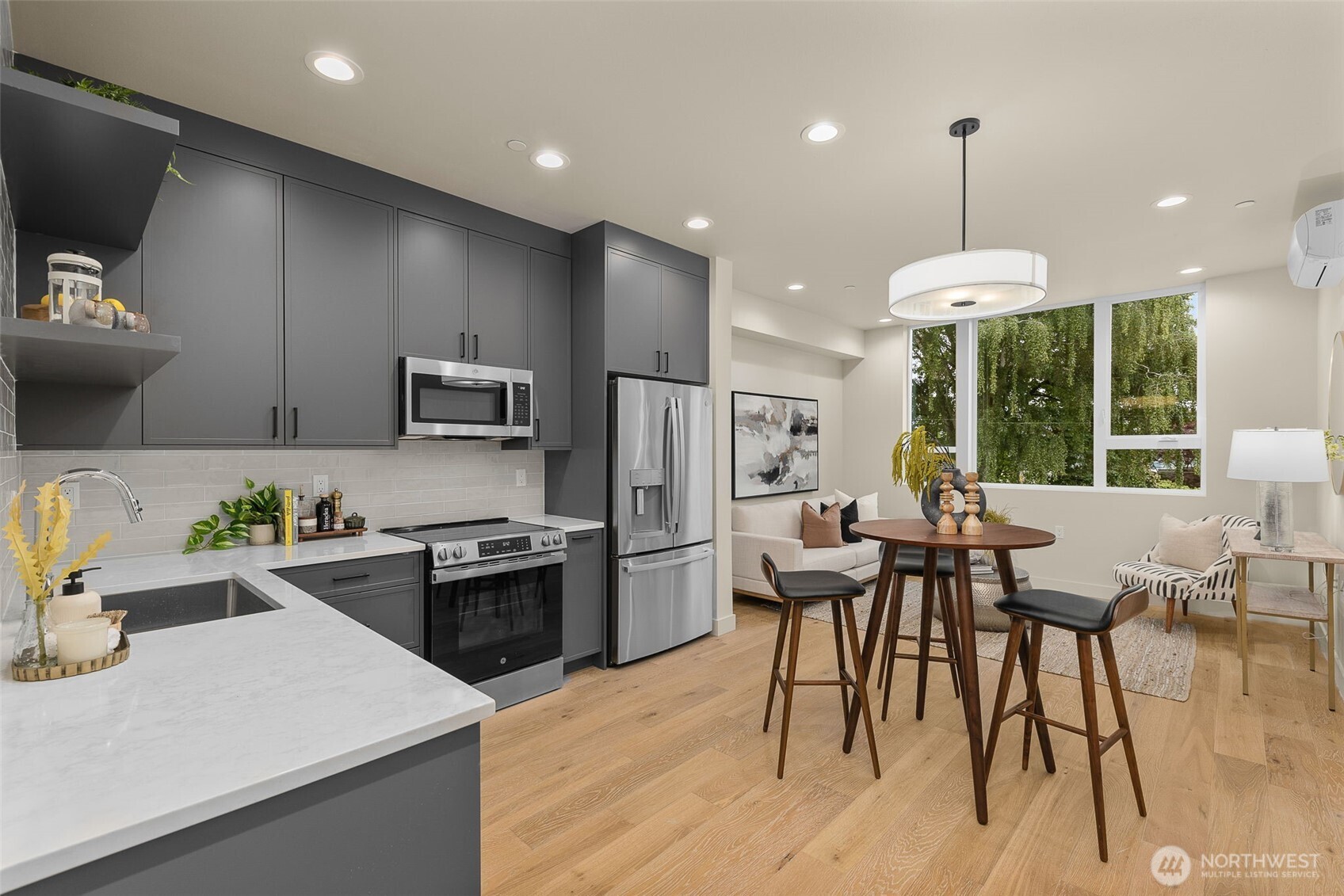 1110 A 34th Avenue , Seattle, WA 98122