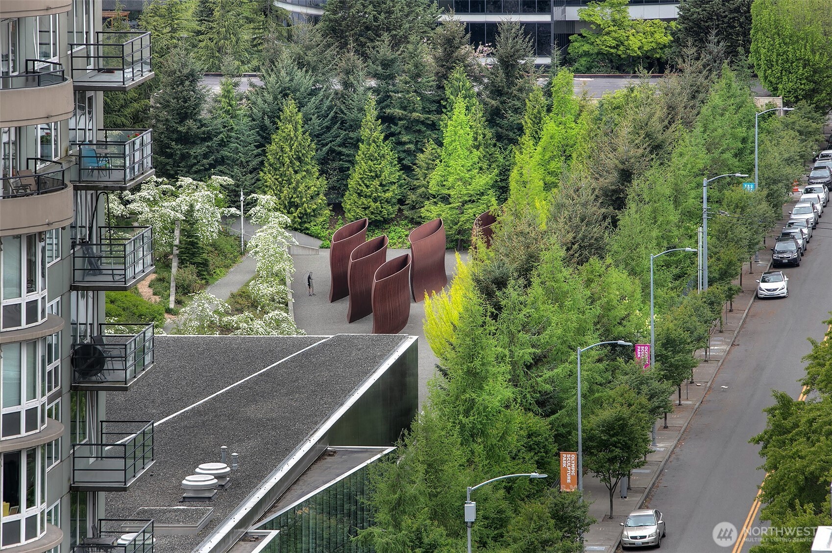 76 Cedar Street #603, Seattle, WA 98121-4106