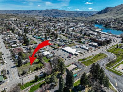 325 W Highland Avenue , Chelan, WA 98816 - Photo 16