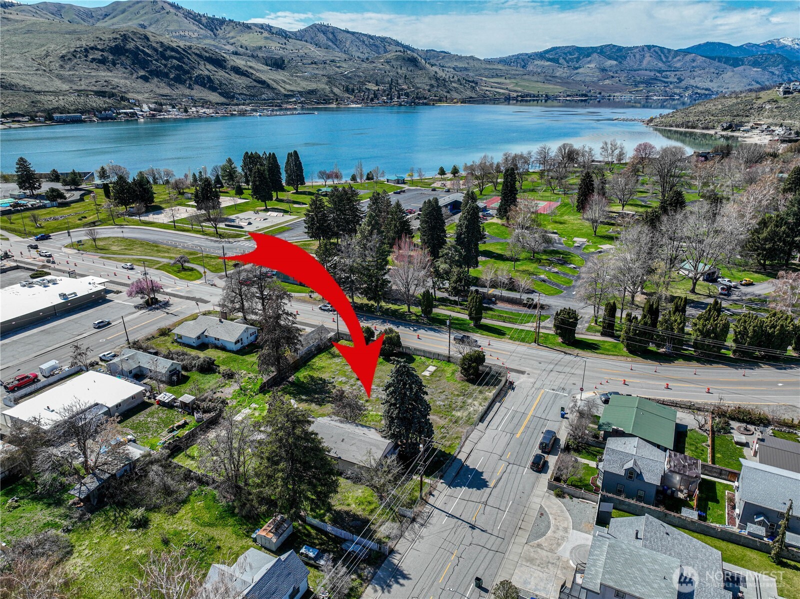 325 W Highland Avenue , Chelan, WA 98816